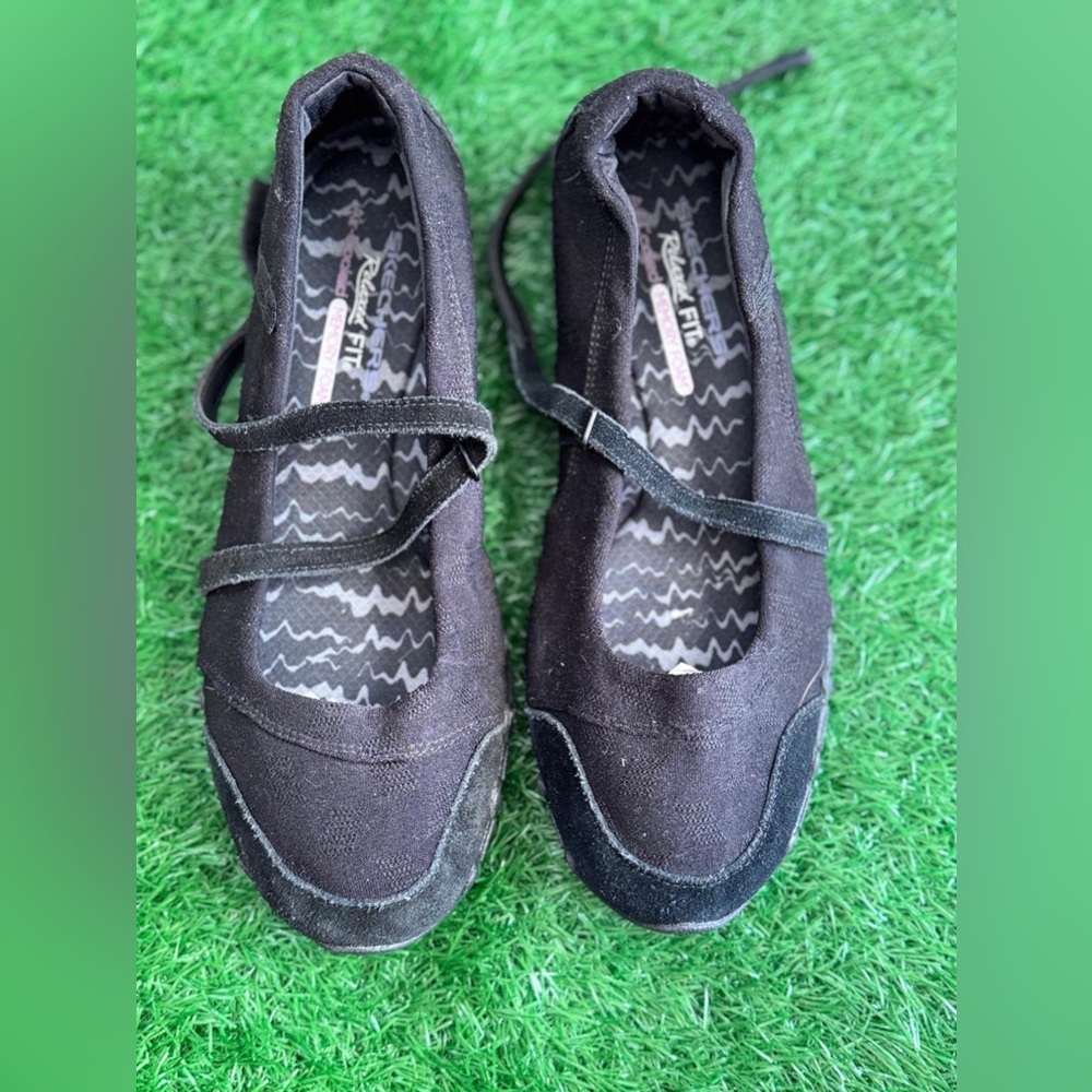Skechers Women's Black Shoes Size 9.5‎